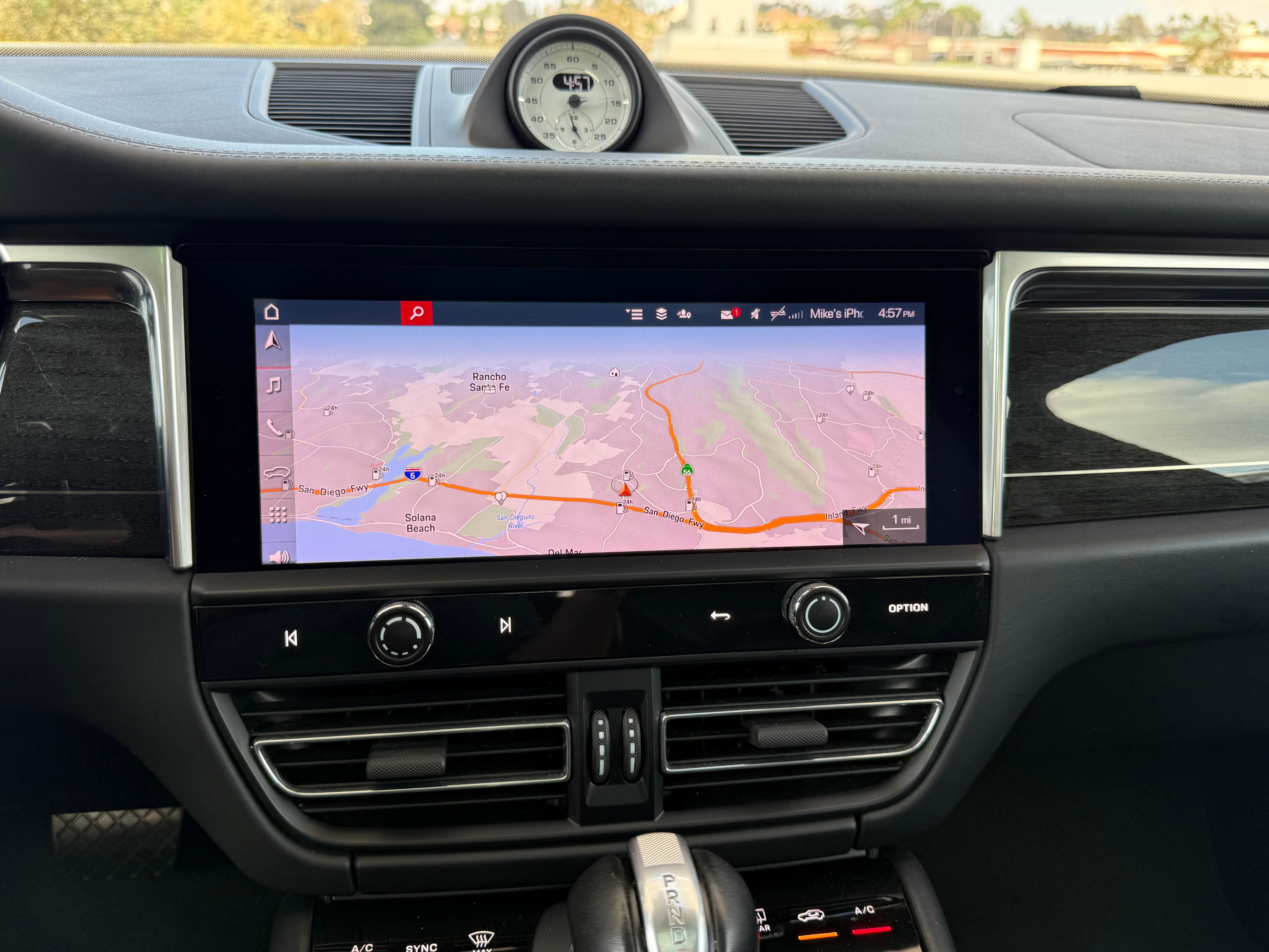 Used 2022 Porsche Macan S AWD/4WD image 26