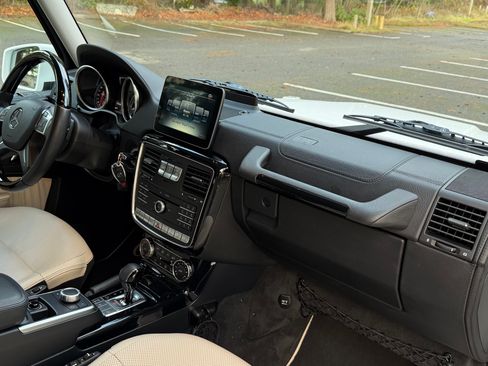 Used 2017 Mercedes-Benz G 550 image 16