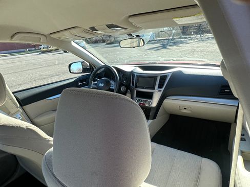 Used 2014 Subaru Legacy 2.5i AWD/4WD image 17