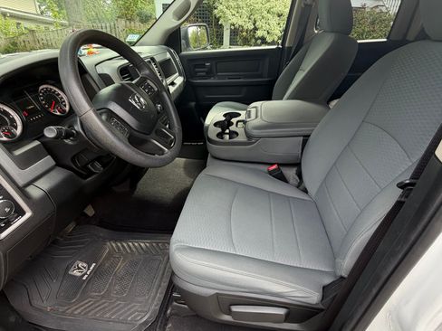 Used 2018 RAM 1500 Express w/ Express Value Package AWD/4WD image 17