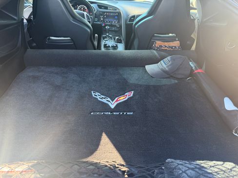 Used 2019 Chevrolet Corvette Stingray Coupe RWD image 14