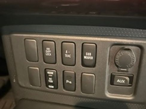 Used 2007 Toyota FJ Cruiser 4WD image 10