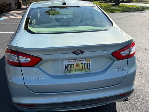Used 2014 Ford Fusion SE image 5