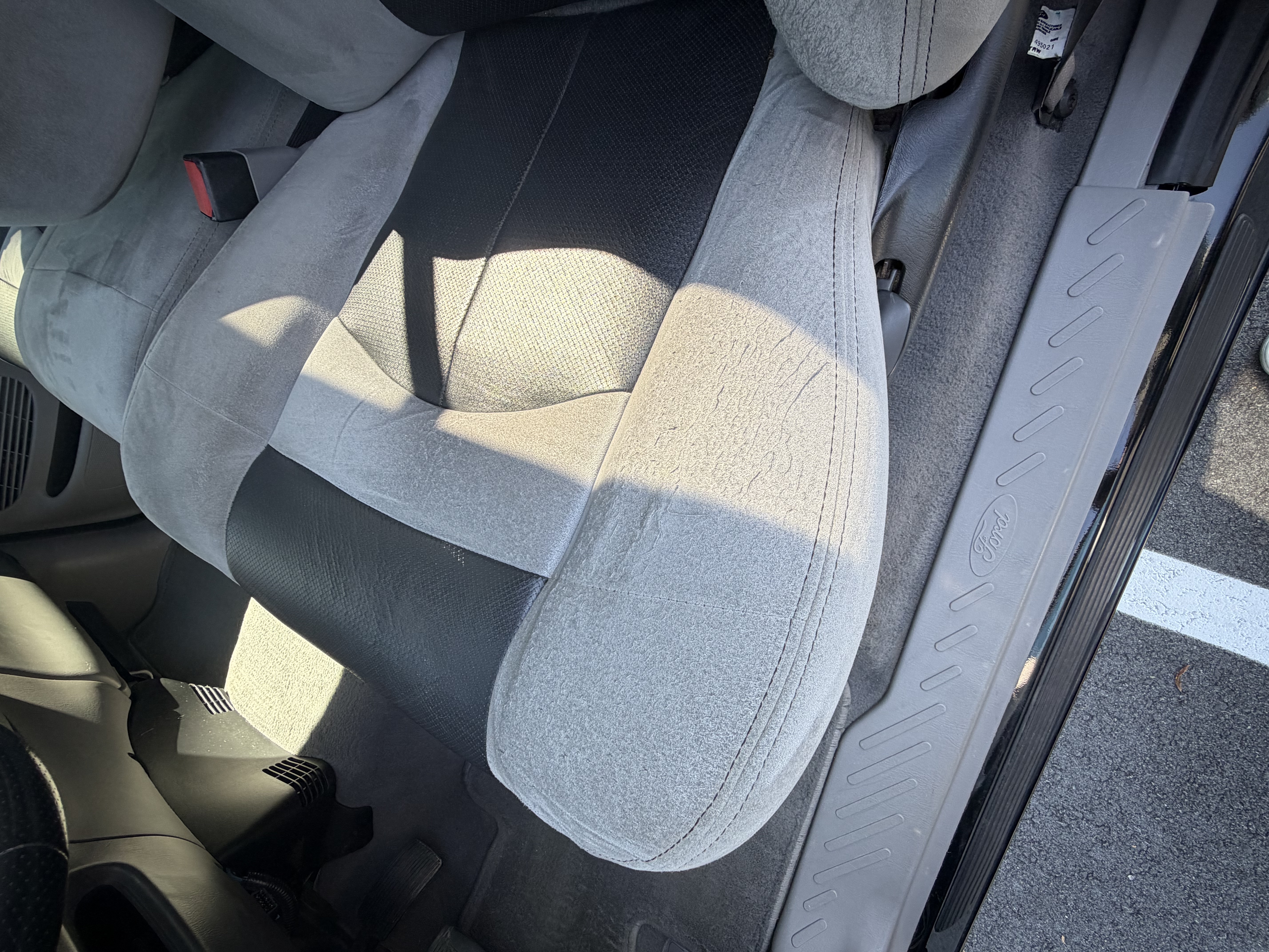 Used 2003 Ford F150 Lightning RWD image 24