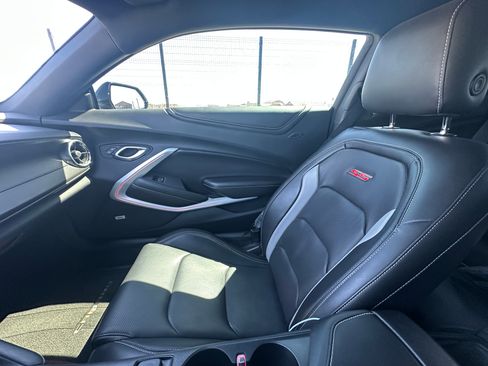 Used 2018 Chevrolet Camaro SS w/ Redline Edition RWD image 20