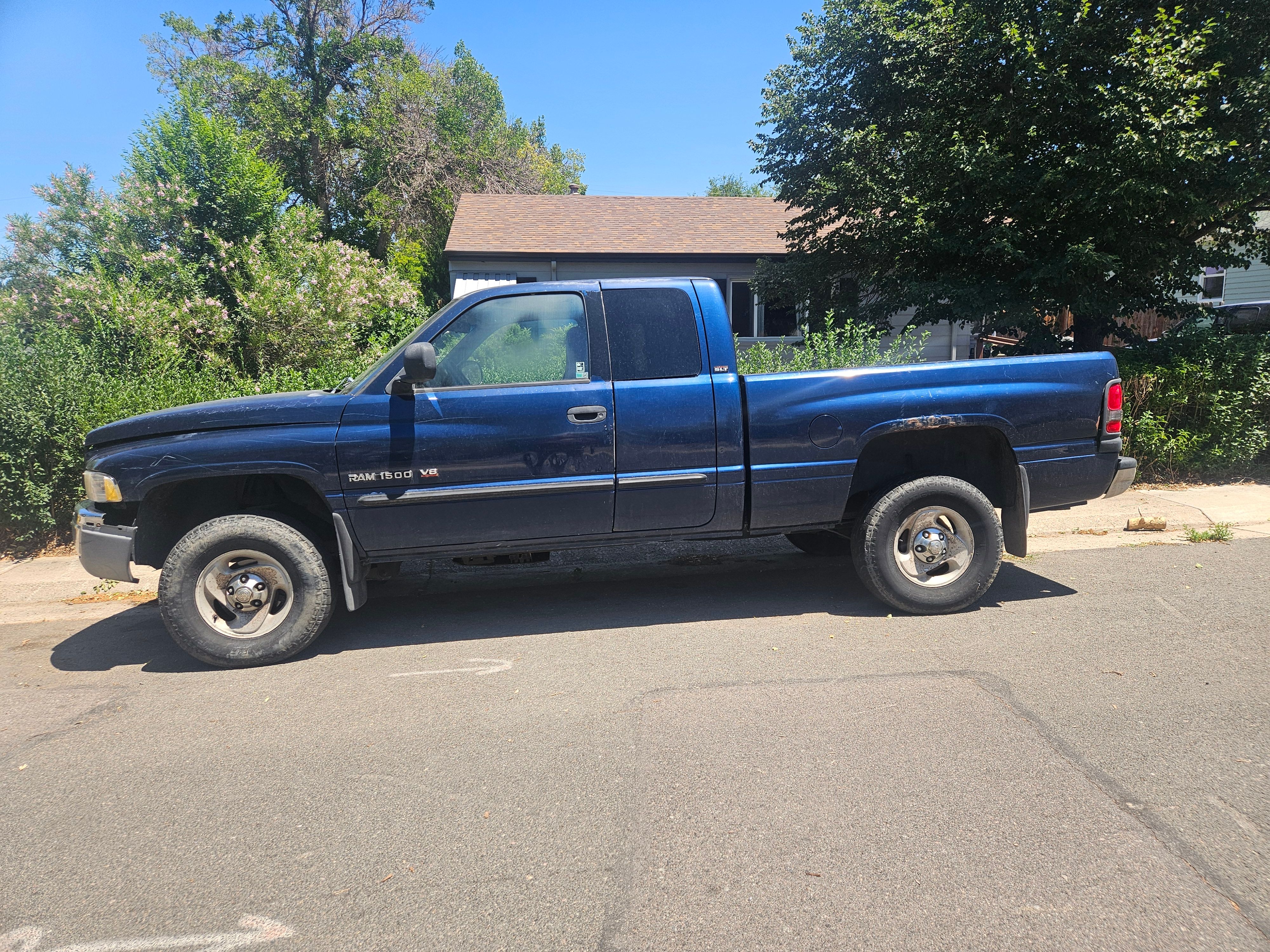 Used 2001 Dodge Ram 1500 Truck 4x4 Quad Cab image 1