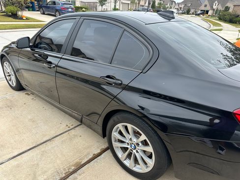 Used 2017 BMW 320i Sedan image 6