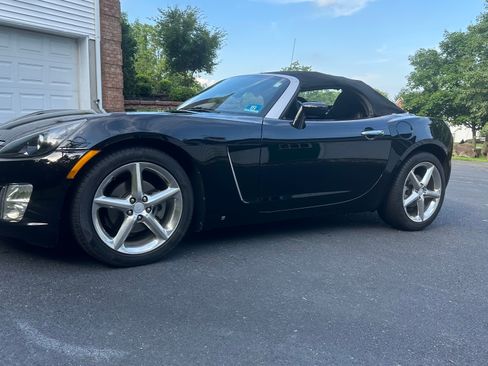 Used 2007 Saturn Sky Red Line RWD image 12