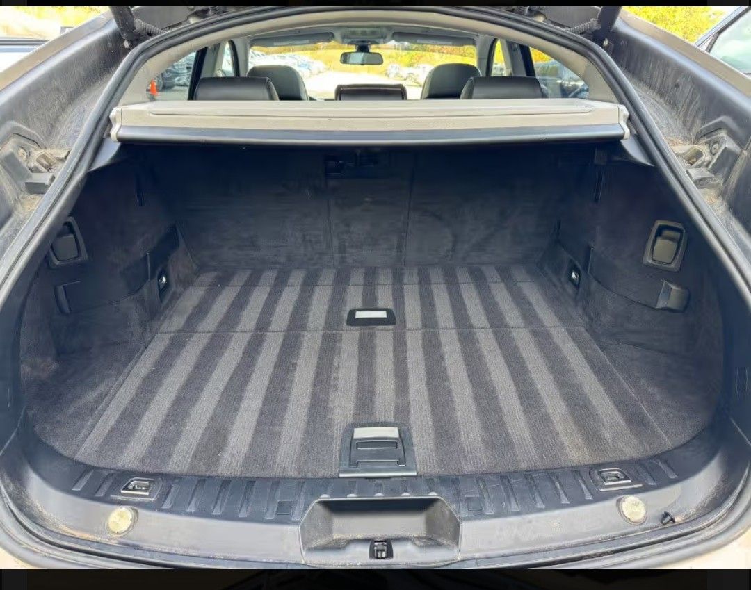 Used 2011 BMW 550i Gran Turismo xDrive AWD/4WD image 12