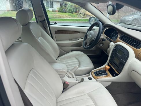 Used 2003 Jaguar X-TYPE 2.5 image 2