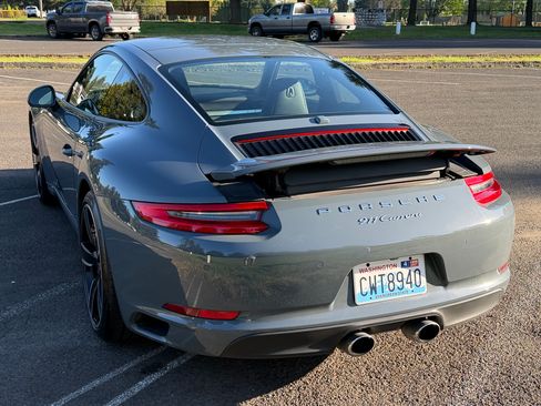 Used 2017 Porsche 911 Carrera RWD image 5