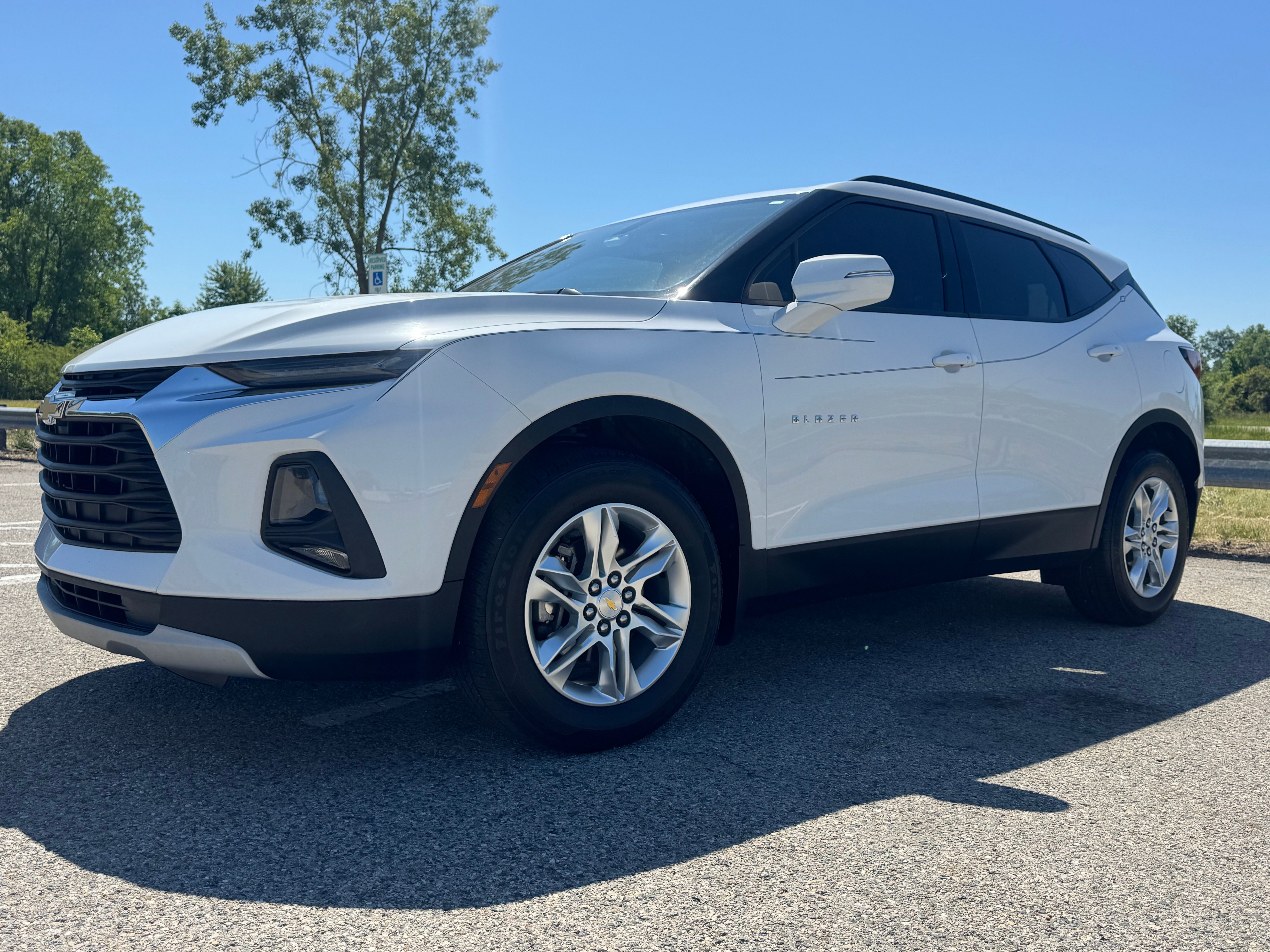 Used 2019 Chevrolet Blazer LT FWD image 11