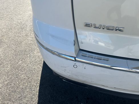Used 2015 Buick Enclave Convenience FWD image 14