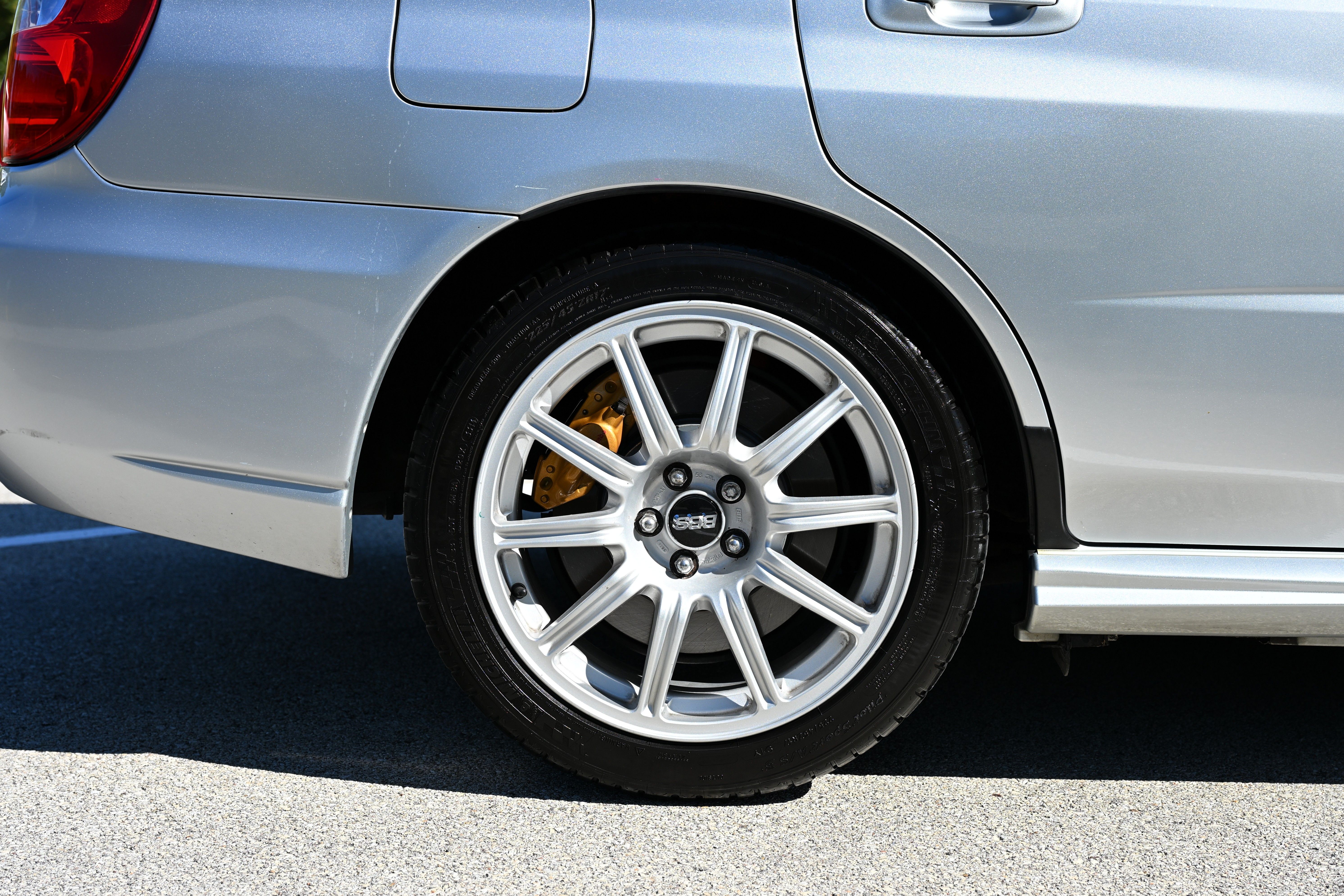 Used 2004 Subaru Impreza WRX STI AWD/4WD image 9