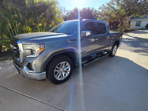 Used 2021 GMC Sierra 1500 SLT w/ SLT Premium Package image 4