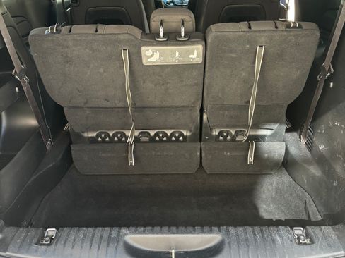 Used 2020 Chrysler Pacifica Touring w/ S Appearance Package image 25