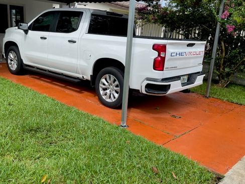 Used 2021 Chevrolet Silverado 1500 Custom image 5