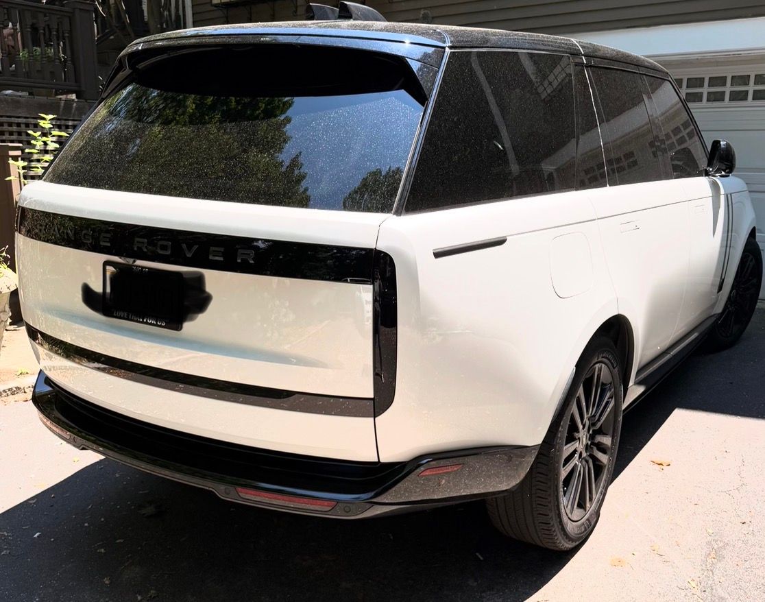 Used 2024 Land Rover Range Rover SE AWD/4WD image 4