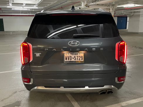 Used 2022 Hyundai Palisade Calligraphy image 4
