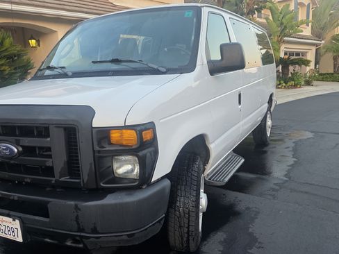 Used 2009 Ford E-350 and Econoline 350 XL RWD image 14