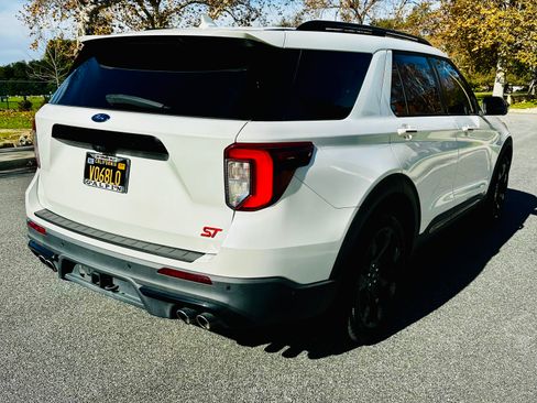 Used 2020 Ford Explorer ST w/ ST Street Pack image 4