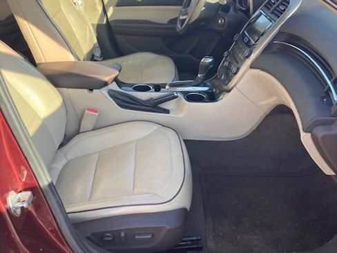 Used 2015 Chevrolet Malibu LTZ image 6