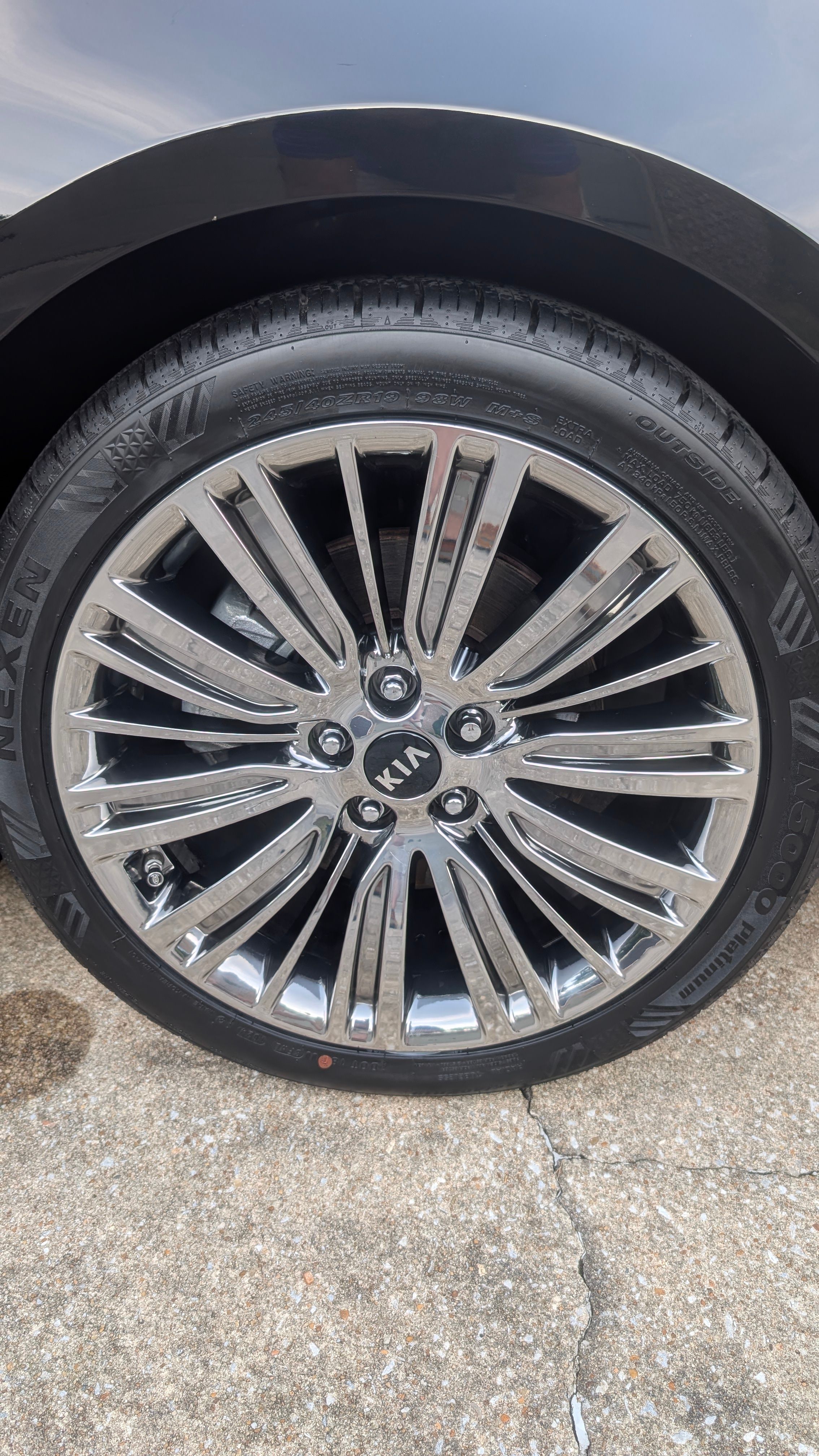 Used 2014 Kia Cadenza Limited FWD image 11