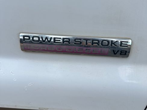 Used 2005 Ford F250 Lariat image 11