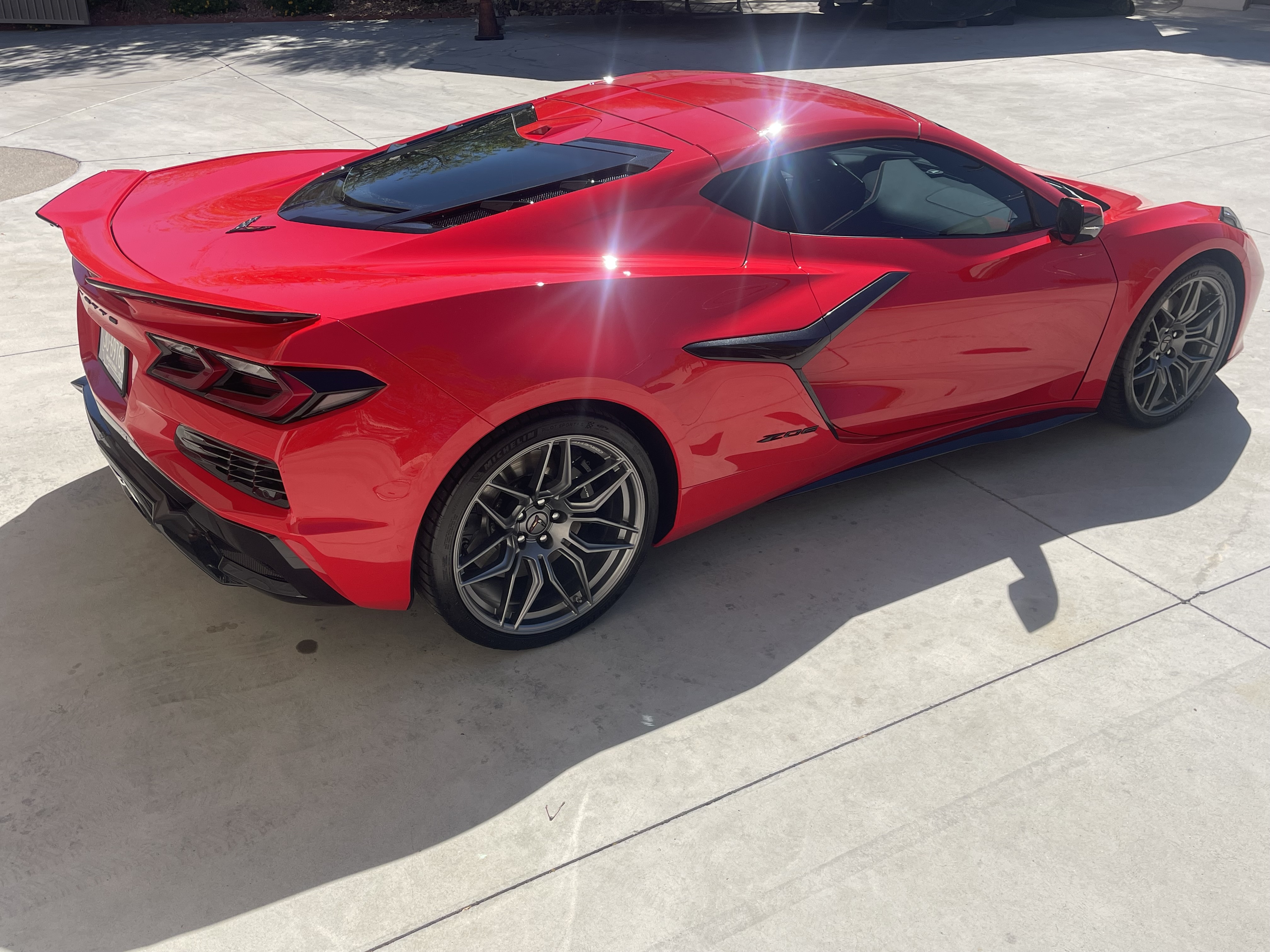 Used 2023 Chevrolet Corvette Z06 RWD image 8