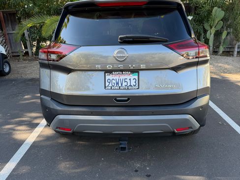 Used 2023 Nissan Rogue SV AWD/4WD image 2