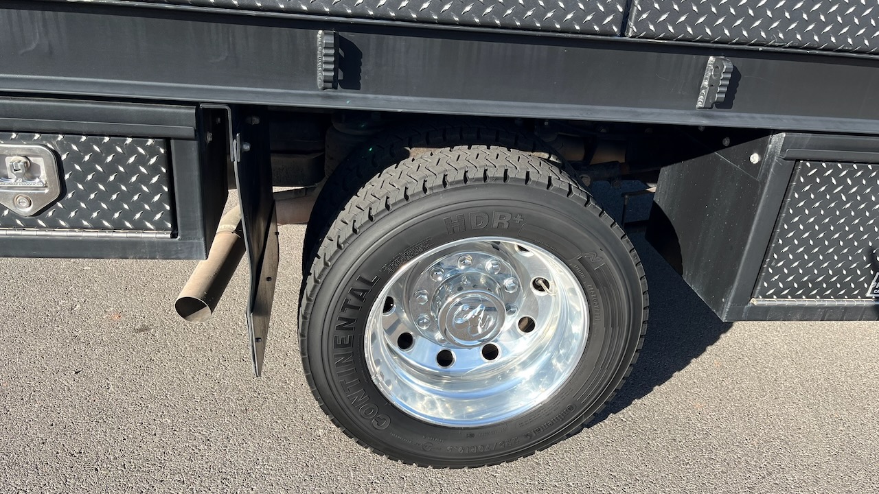 Used 2017 RAM 5500 Laramie AWD/4WD image 14
