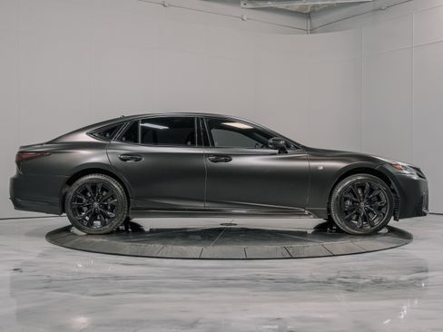 Used 2018 Lexus LS 500 F Sport w/ Accessory Package (Z1) AWD/4WD image 17