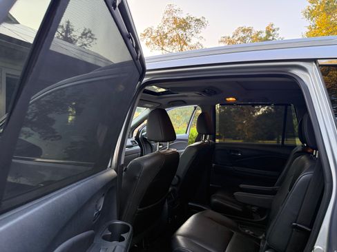Used 2017 Honda Pilot Elite image 29