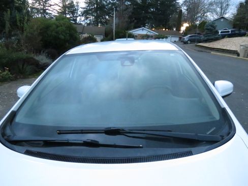 Used 2015 Honda Civic Hybrid Sedan image 8