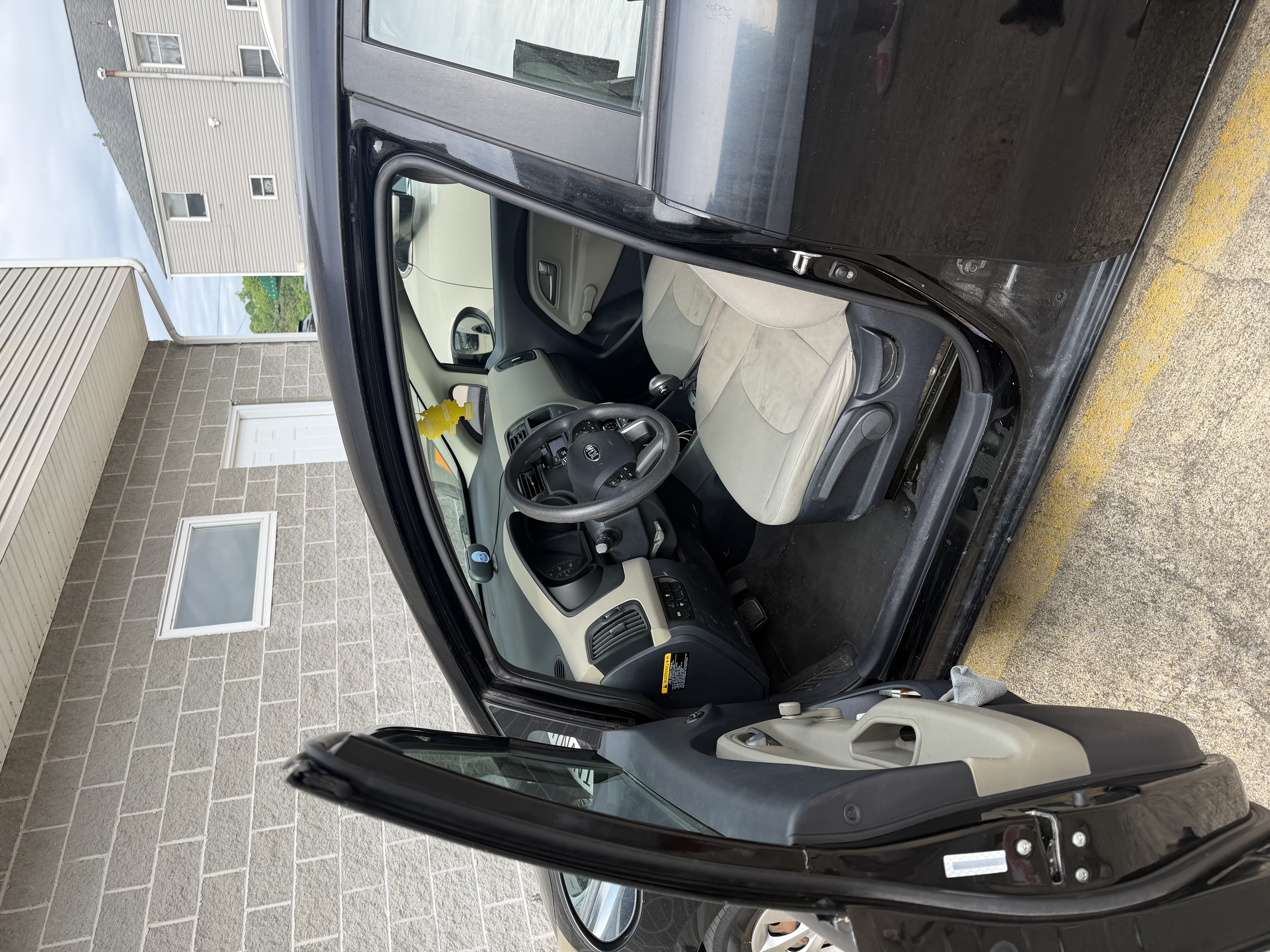 Used 2015 Kia Rio LX FWD image 2