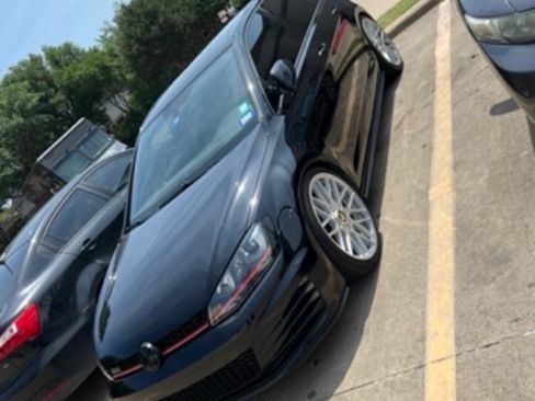 Used 2016 Volkswagen GTI SE image 5