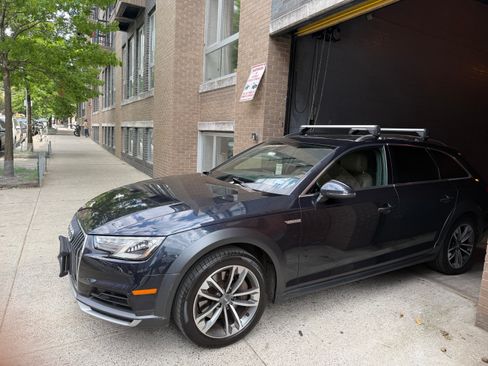 Used 2017 Audi A4 2.0T allroad Premium w/ Audi MMI Navigation Plus AWD/4WD image 4