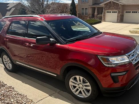 Used 2019 Ford Explorer XLT w/ Class III Trailer Tow Package image 9