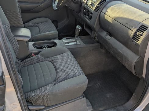 Used 2006 Nissan Frontier SE w/ (P01) Power Pkg image 9