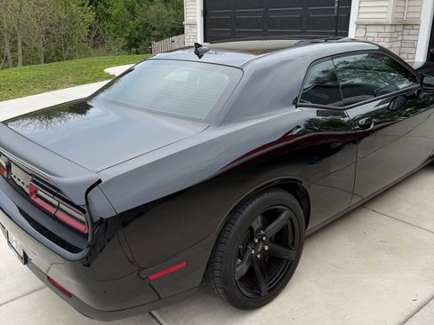 Used 2022 Dodge Challenger SRT Hellcat Redeye RWD image 6