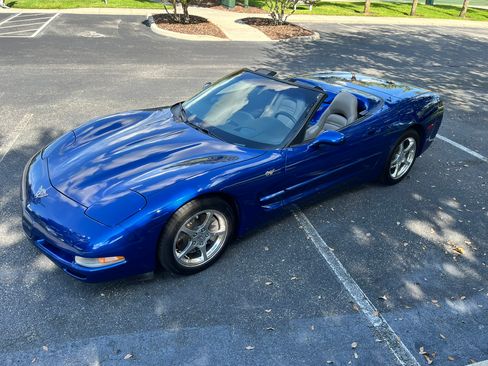 Used 2003 Chevrolet Corvette Convertible w/ Preferred Equipment Group1 image 1