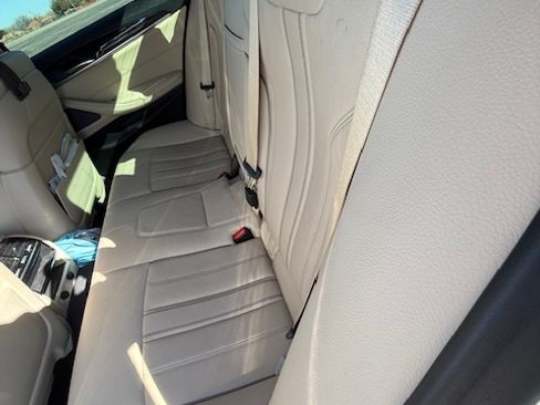 Used 2019 BMW 530i w/ Convenience Package image 18