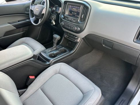 Used 2021 Chevrolet Colorado W/T RWD image 10