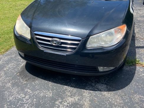 Used 2008 Hyundai Elantra SE FWD image 2