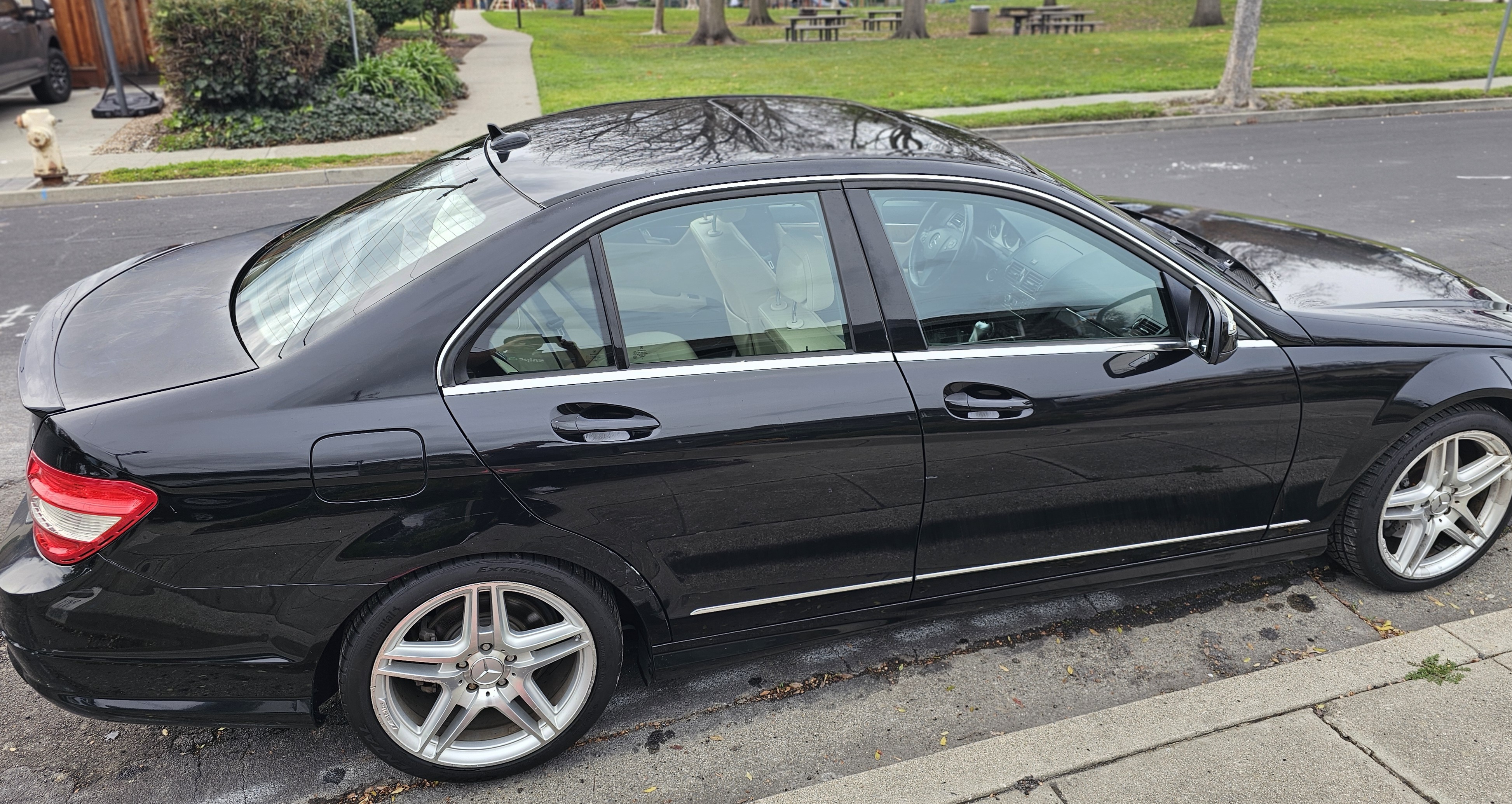 Used 2008 Mercedes-Benz C 350 Sport image 1