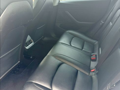 Used 2020 Tesla Model 3 Long Range image 12