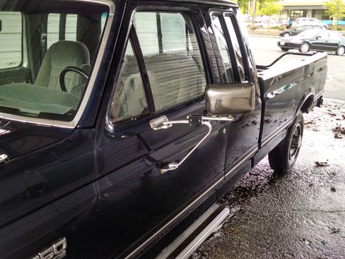 Used 2004 Chevrolet Silverado 2500 LS w/ Heavy-Duty Power Package image 17