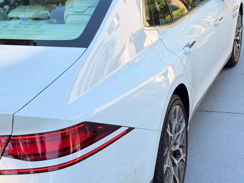 Used 2025 Genesis G90 3.5T AWD/4WD image 11