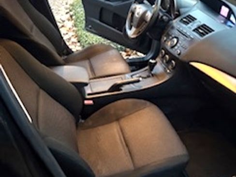 Used 2013 MAZDA MAZDA3 i Touring image 19