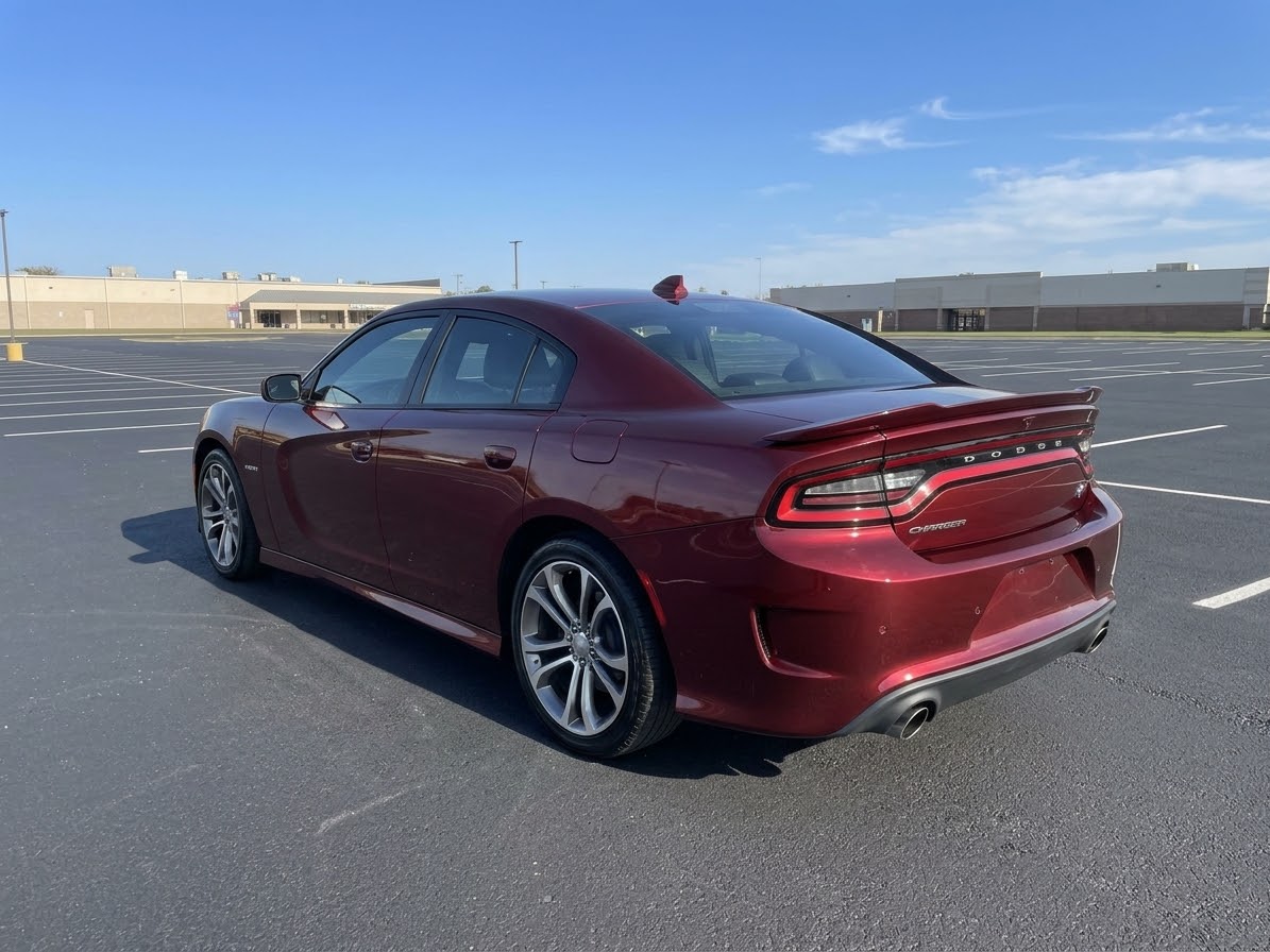 Used 2020 Dodge Charger R/T w/ Cold Weather Package RWD image 3